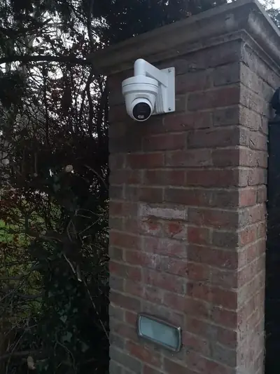 Barton-le-Clay security view 3