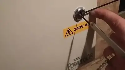 Emergency lock opening in Luton
