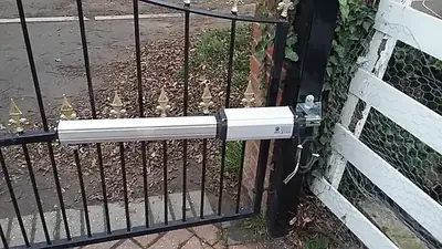 Automated gate opener installed in Tottenhoe